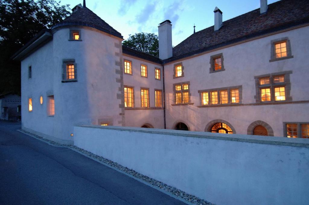 ホテルChateau Le Rosey ニヨン エクステリア 写真